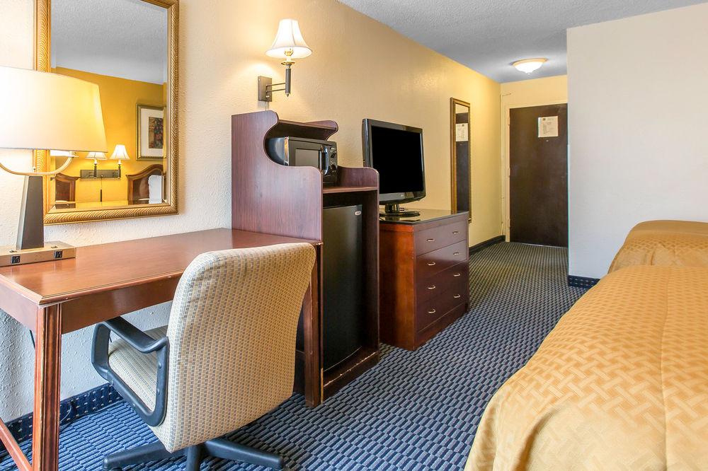 Days Inn By Wyndham Havelock Exteriér fotografie