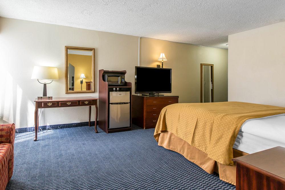 Days Inn By Wyndham Havelock Exteriér fotografie